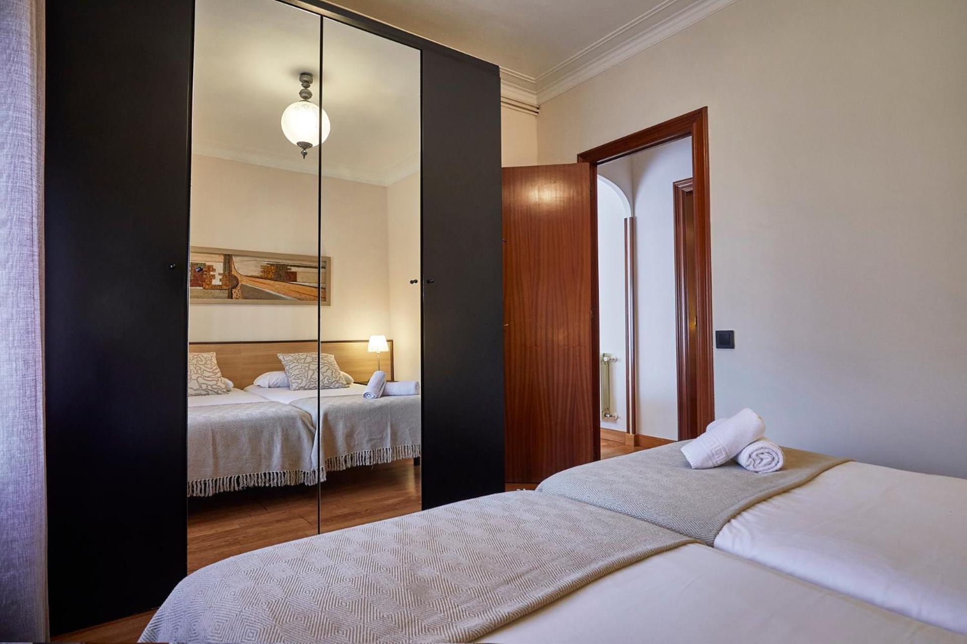 شقة Bbarcelona Gaudi Avenue Flat المظهر الخارجي الصورة